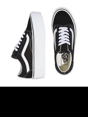 Vans Platform Old Skool Sneakers in Black & White
